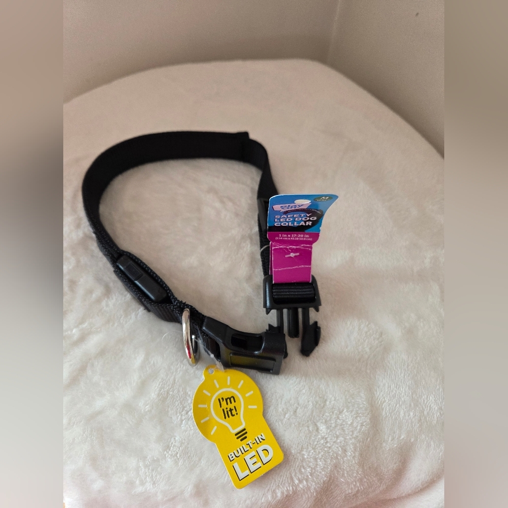 🦋2/$15 Safety LED Light & Reflective Dog Collar Black Gray Medium NWT